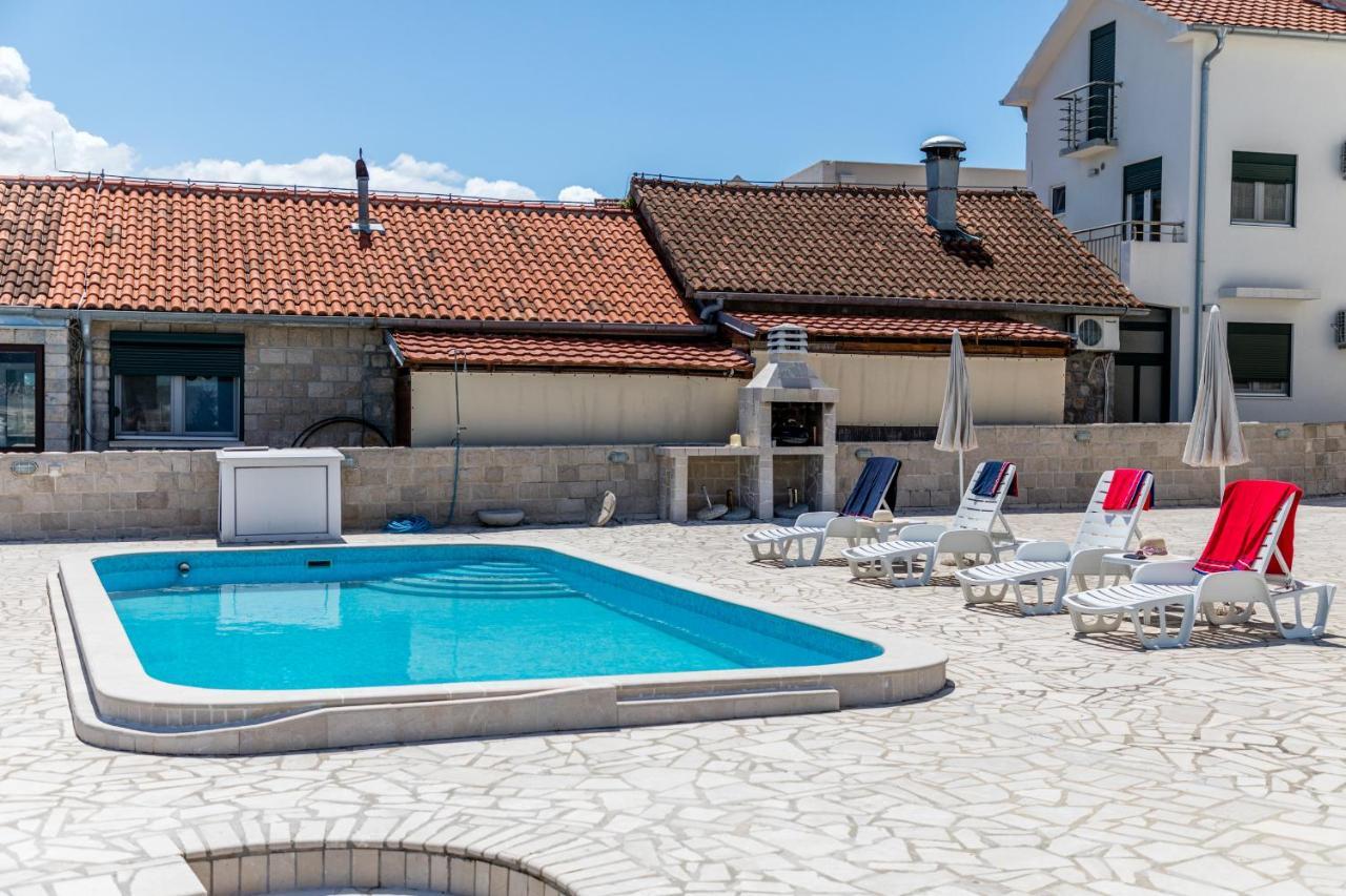Apartments Tamaris Тиват Экстерьер фото