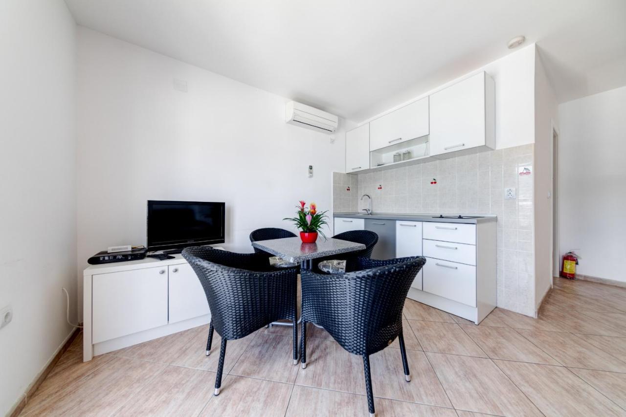 Apartments Tamaris Тиват Экстерьер фото